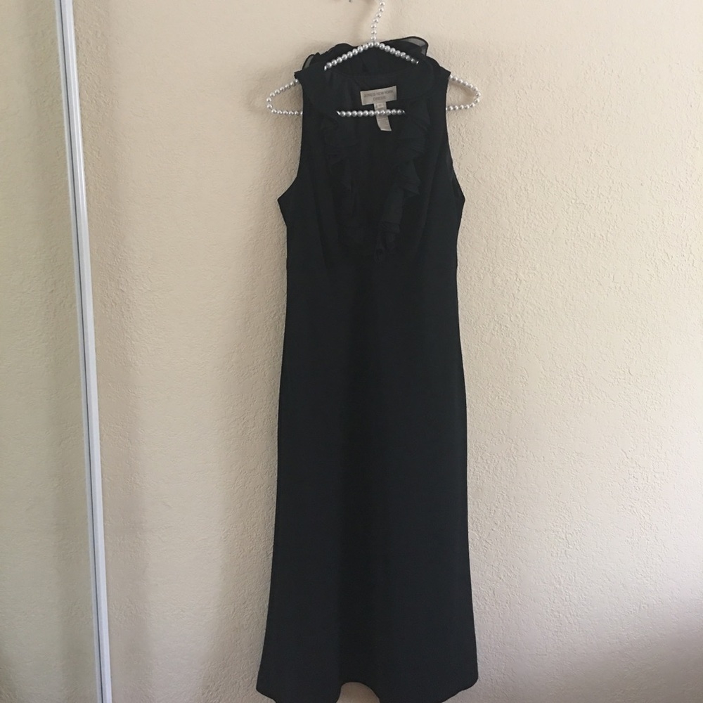 Jones New York Black midi dress ruffled necklin 10